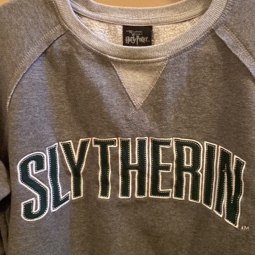 HP Universal Studios Slytherin Unisex small
Sweatshirt WW gray Slytherian - Picture 7 of 10
